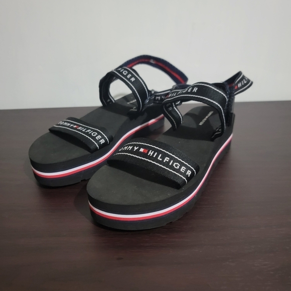Tommy Hilfiger Women’s Black Velcro Strap ‘Adia’ Platform Sandals - Picture 2 of 7